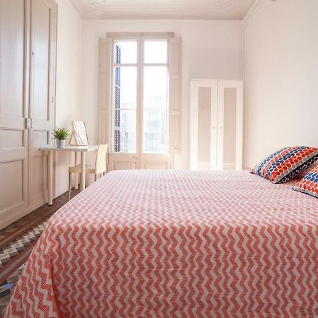 B21-Apartamento Modernista Para Grupos Барселона Екстер'єр фото