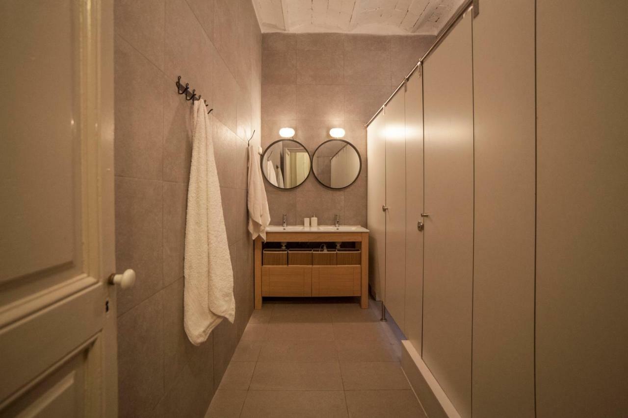 B21-Apartamento Modernista Para Grupos Барселона Екстер'єр фото